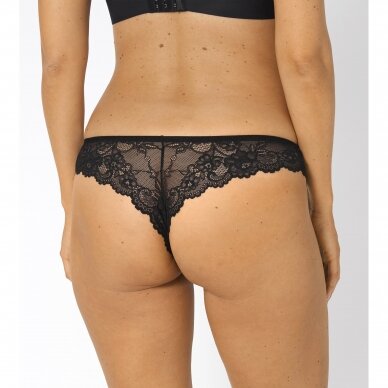 Kelnaitės Tempting Lace Brazilian String 0004 2